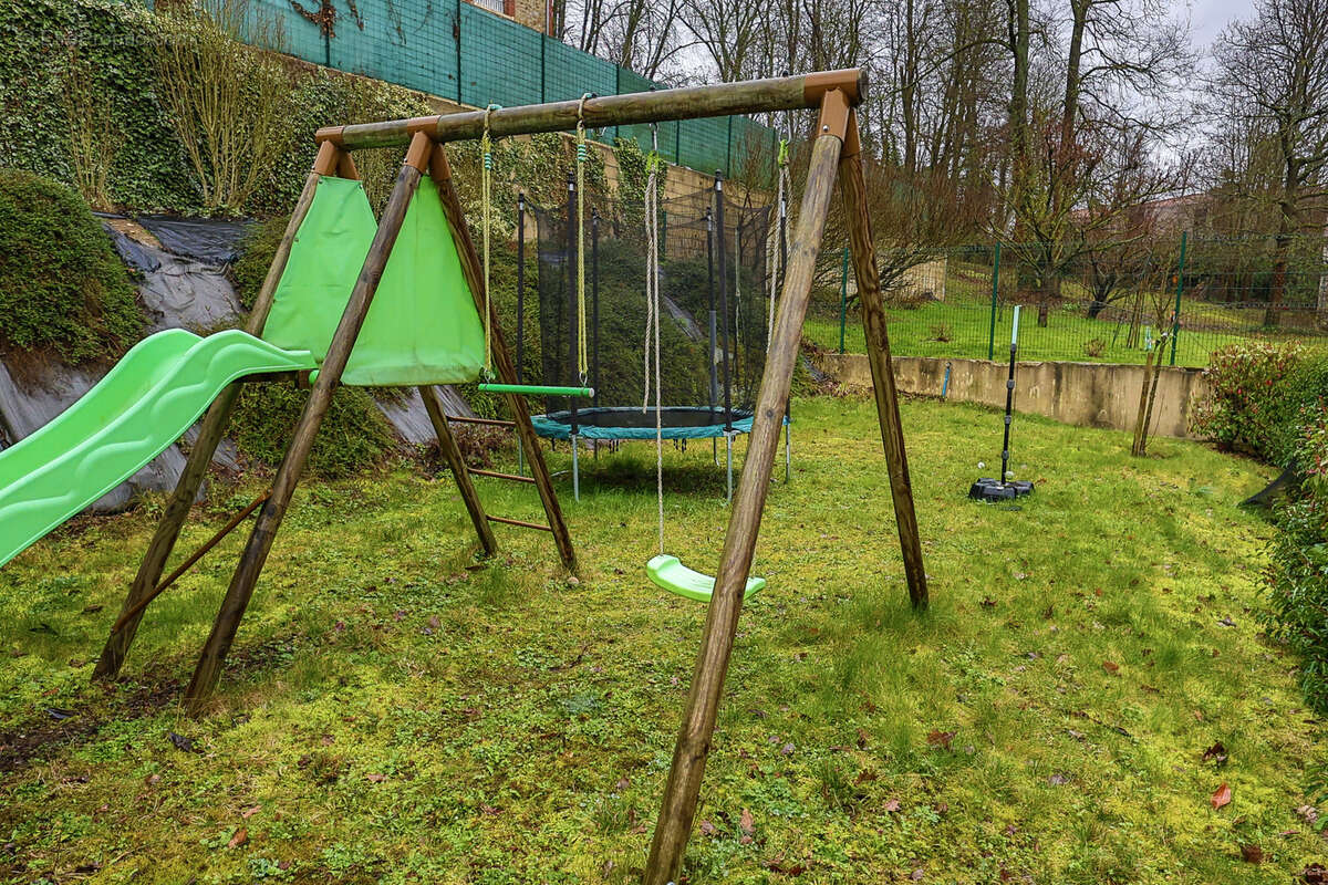 Maison à SAINTRY-SUR-SEINE