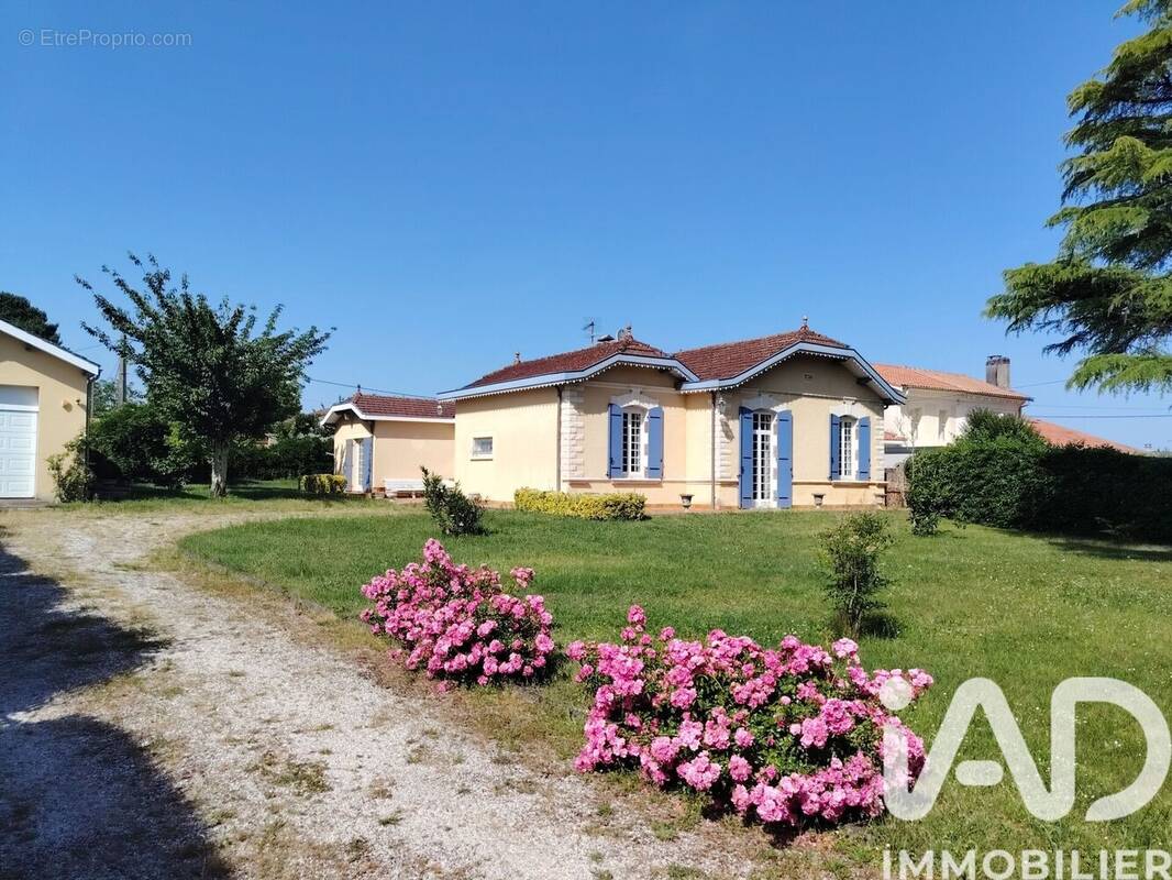 Photo 1 - Maison à LEOGNAN