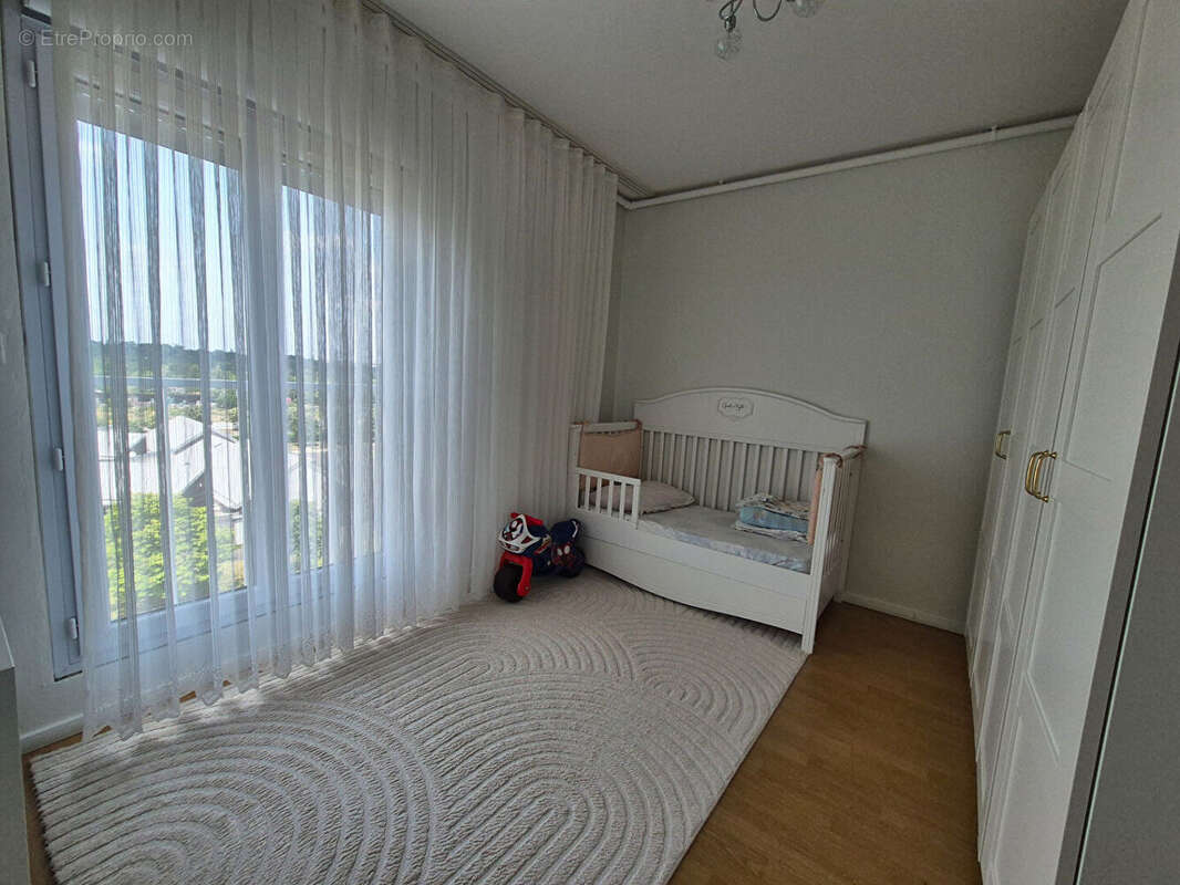 Appartement à DAMMARIE-LES-LYS