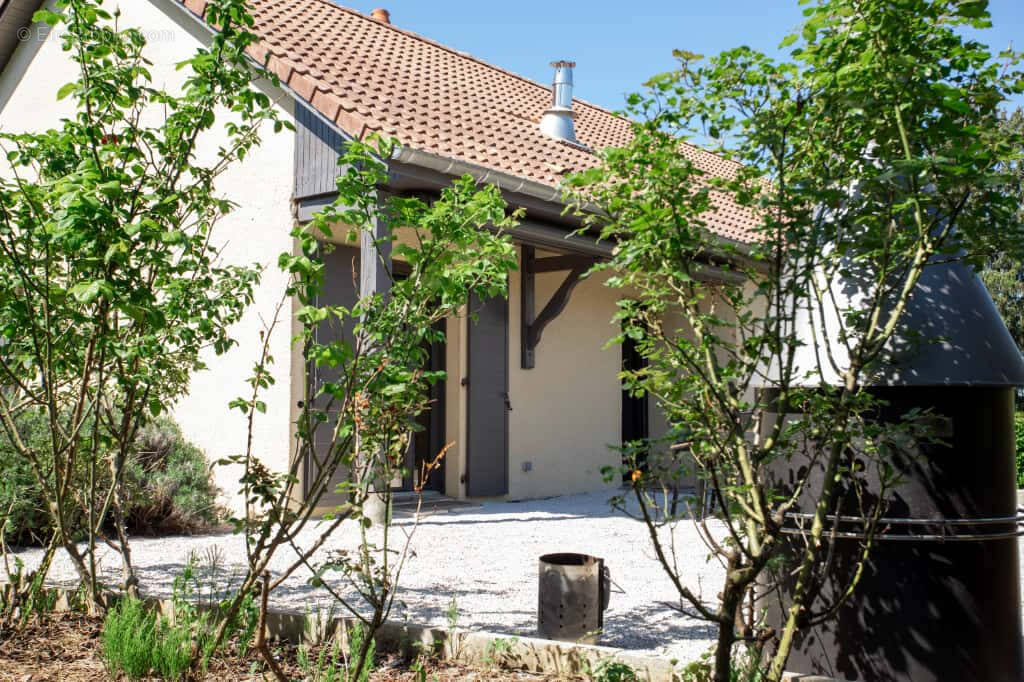 Maison à LAVERNAY