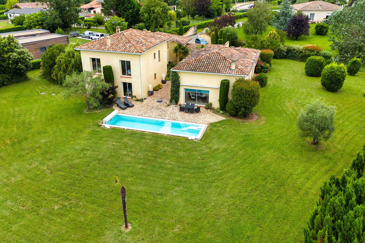 Maison à CASTELNAU-D&#039;ESTRETEFONDS