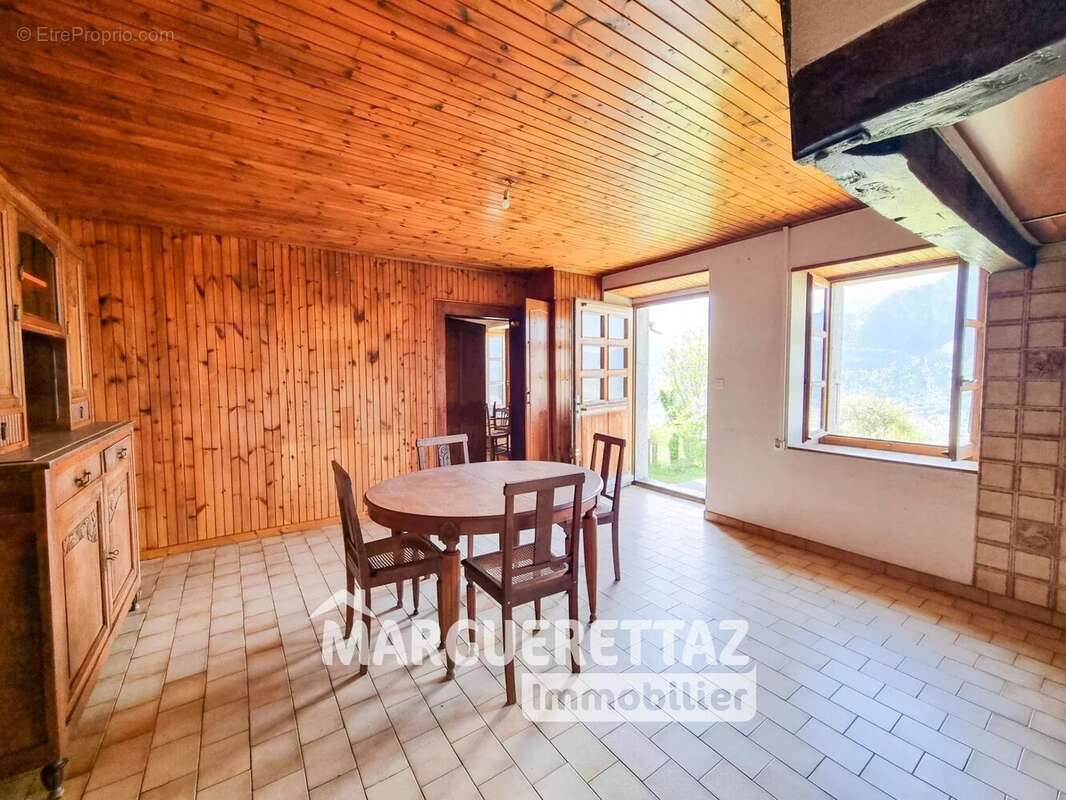 Maison à AYSE