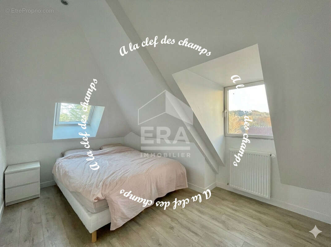 Maison à SAINT-REMY-LES-CHEVREUSE