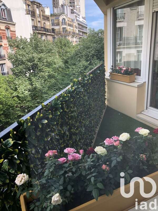 Photo 2 - Appartement à PARIS-20E