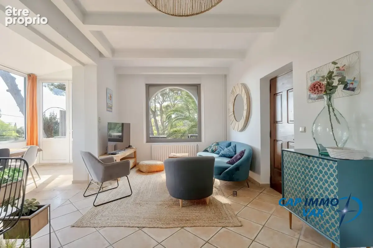 Maison 8 pièces 169 m² à vendre à La Ciotat (13600) - photo 7