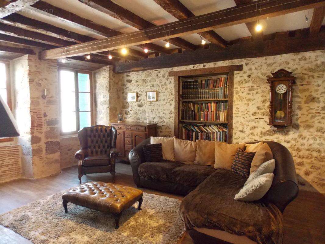 Maison à ROCHECHOUART