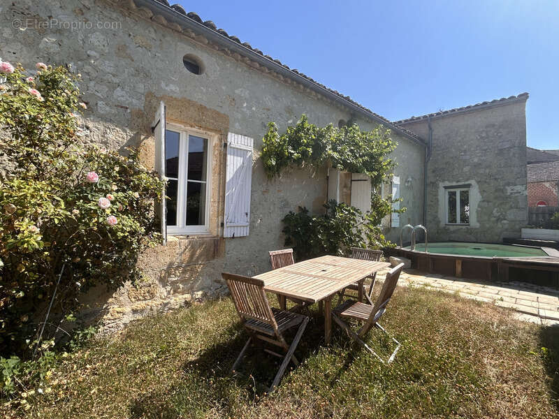 Charmante maison en pierre au cœur d'un village gersois - photo 25