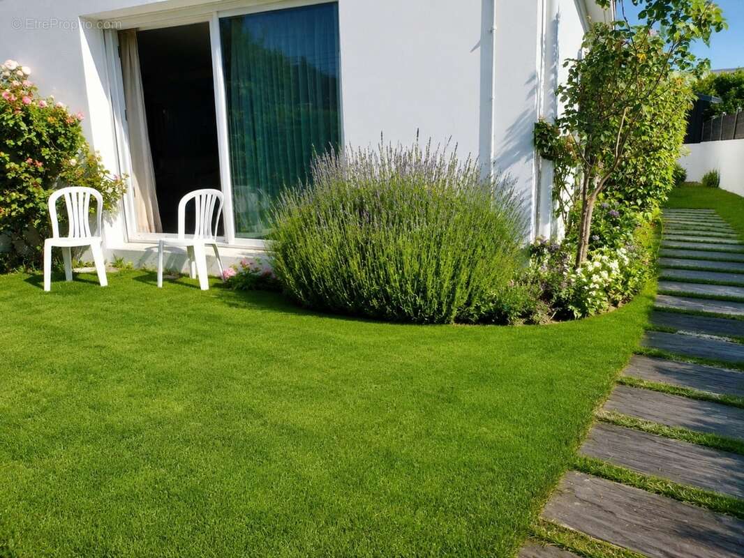 Maison à vendre 9 pièces VANNES (56)-Garage-jardin - photo 2