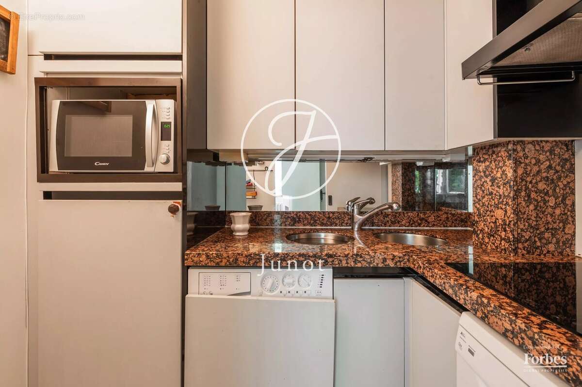 Appartement à PARIS-6E