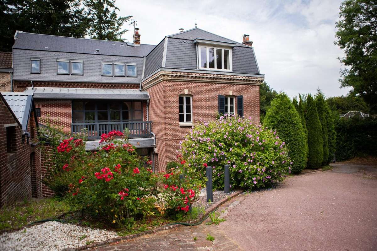Maison 288 m² à Eu  - photo 3