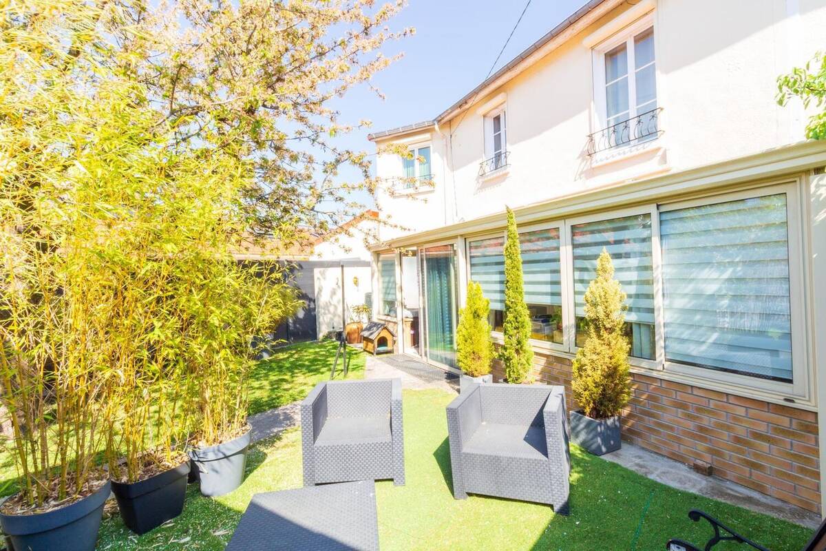 Photo 1 - Maison à NANTEUIL-LES-MEAUX