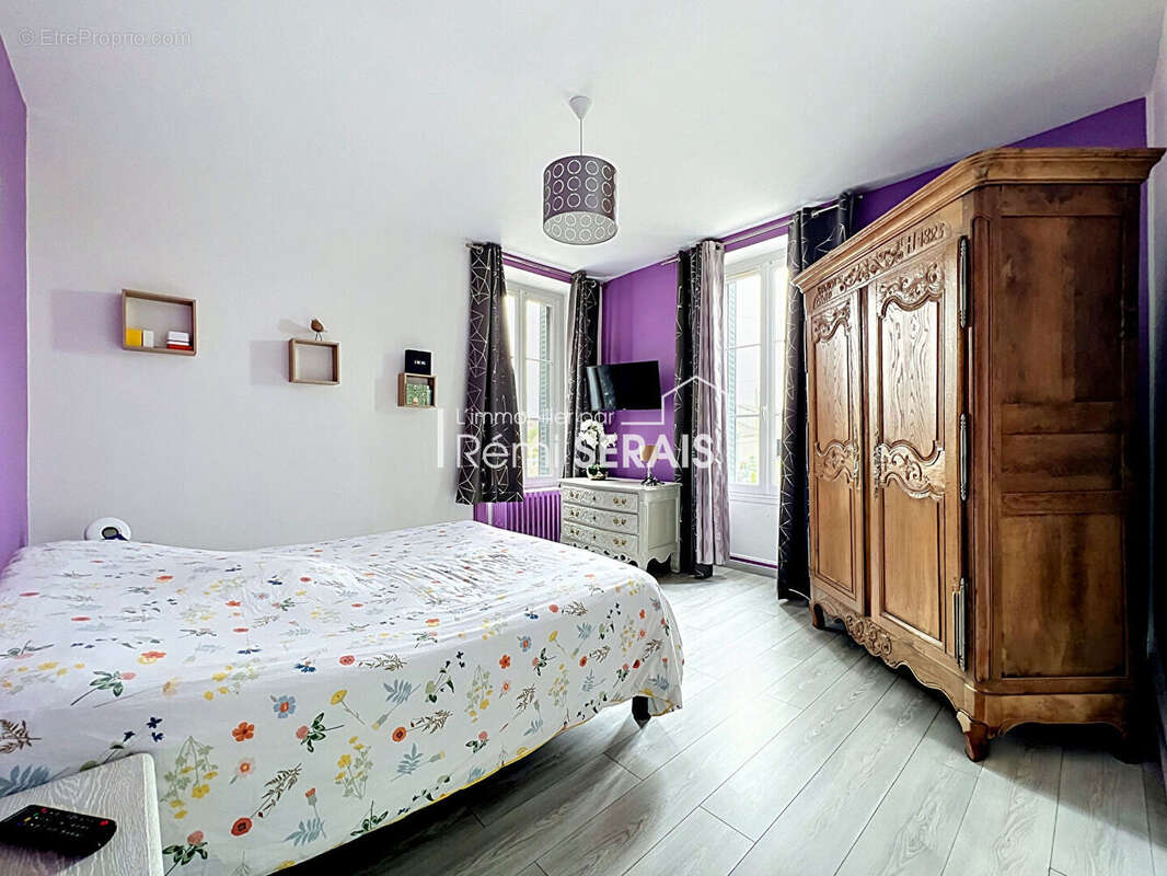 A VENDRE - Maison de caractère avec dépendances - 6 min Bagnoles de l'Orne - photo 3