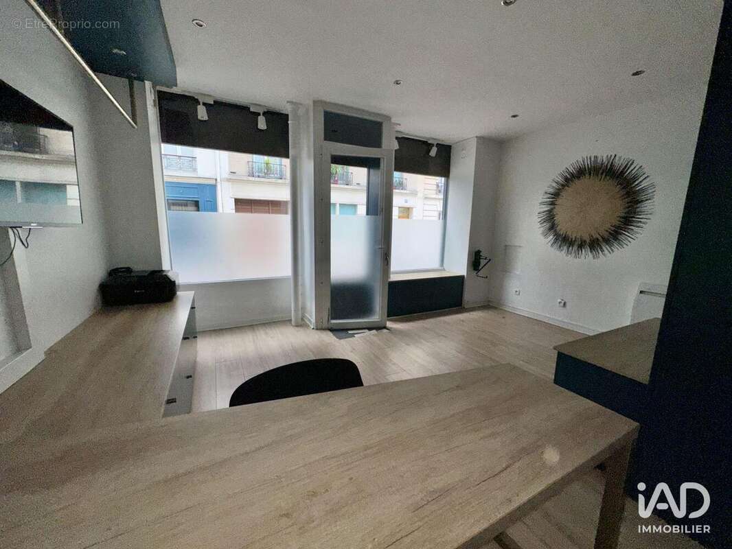 Photo 3 - Commerce à PARIS-17E