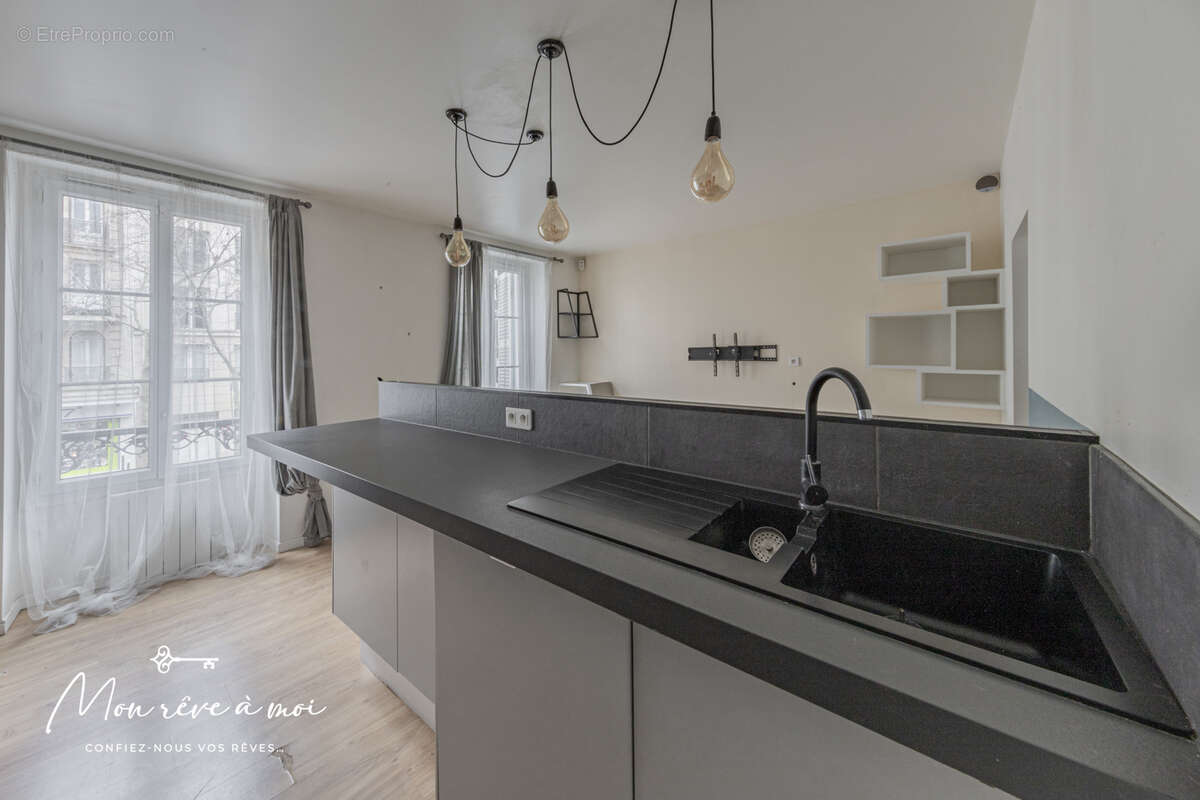 Appartement à PARIS-17E