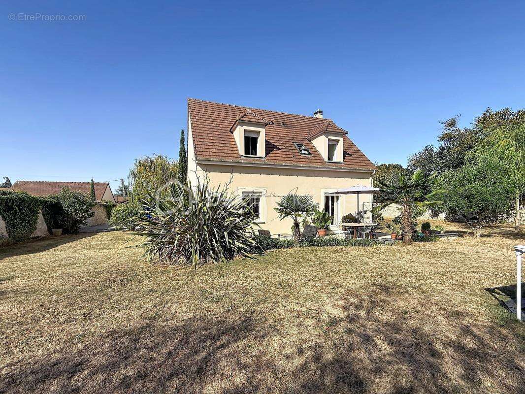 Maison familiale 118 m²  - 4 chambres - Terrain 1000 m² - Sans vis à vis - photo 2