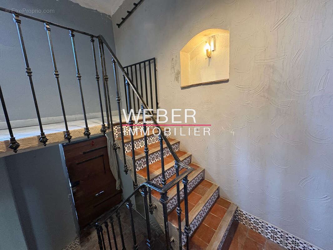 - la seyne sur mer - maison de ville / appartement - 103 m2 + garage - photo 9