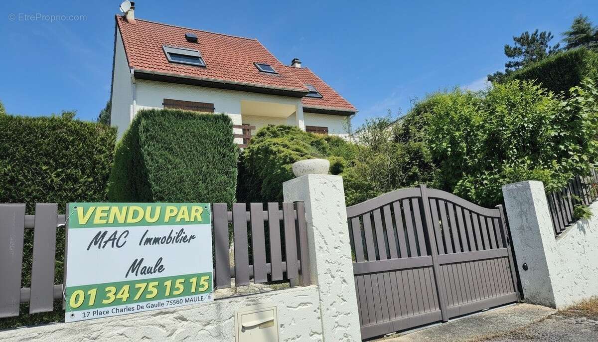 Maison à MAULE