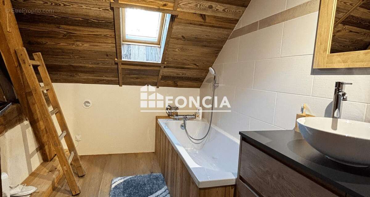 Maison à SAINT-CHAFFREY