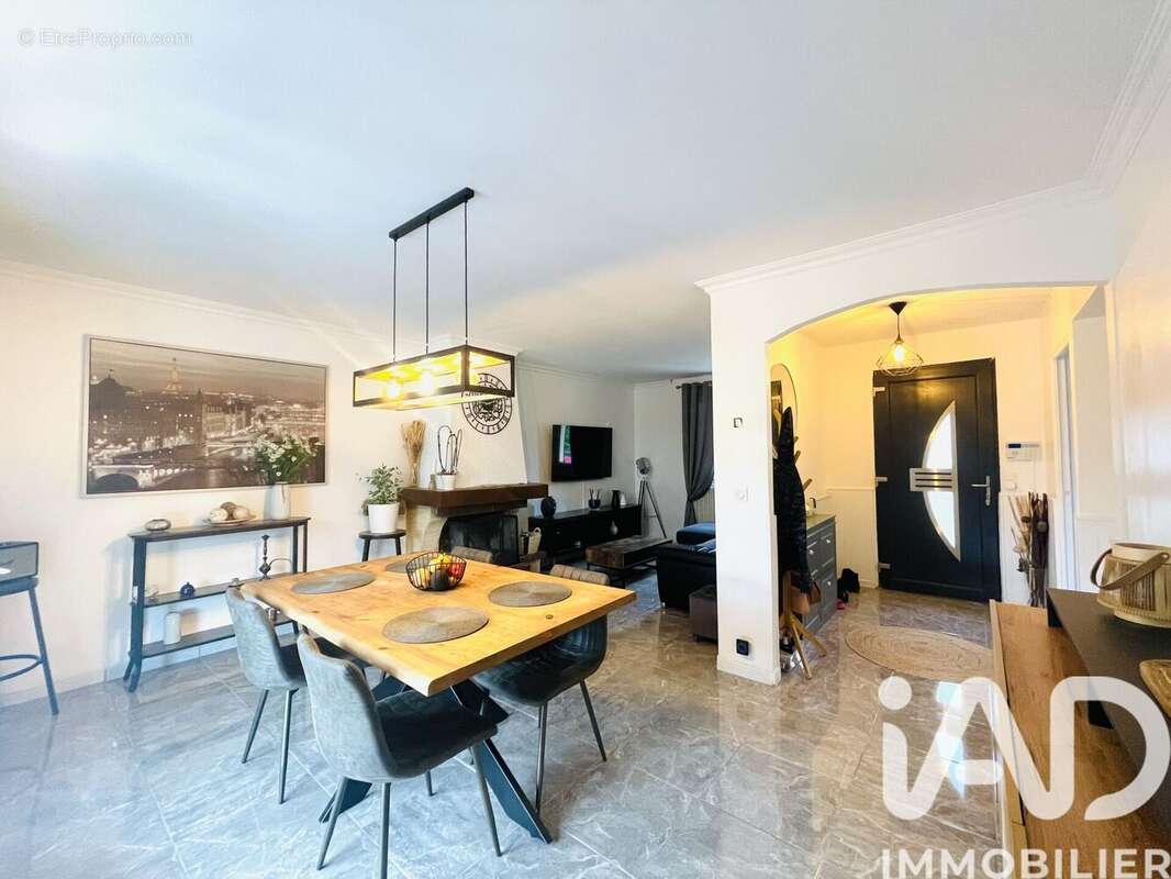 Photo 2 - Maison à CHAILLY-EN-BIERE