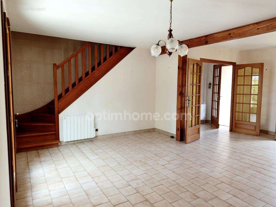 Maison plain-pied, 5 pièces, sous-sol, centre VILLERS BOCAGE (14310) - photo 4