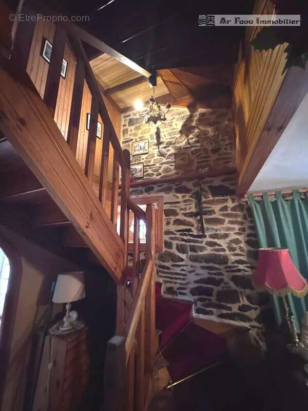 Maison à SAINT-RIVOAL