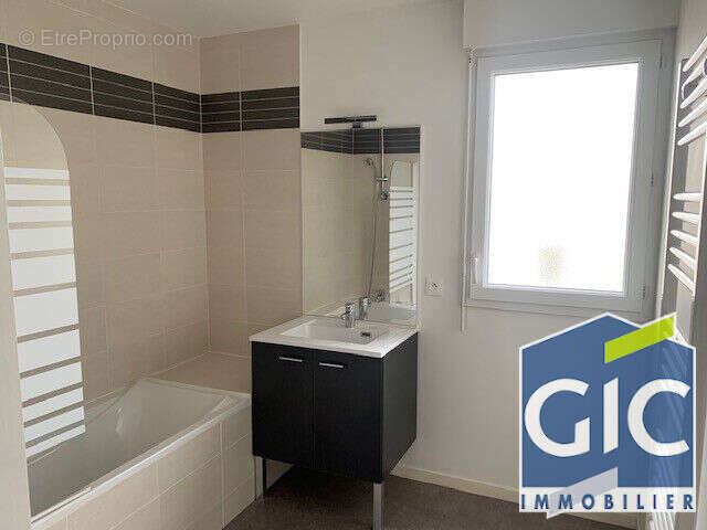 Appartement à HEROUVILLE-SAINT-CLAIR