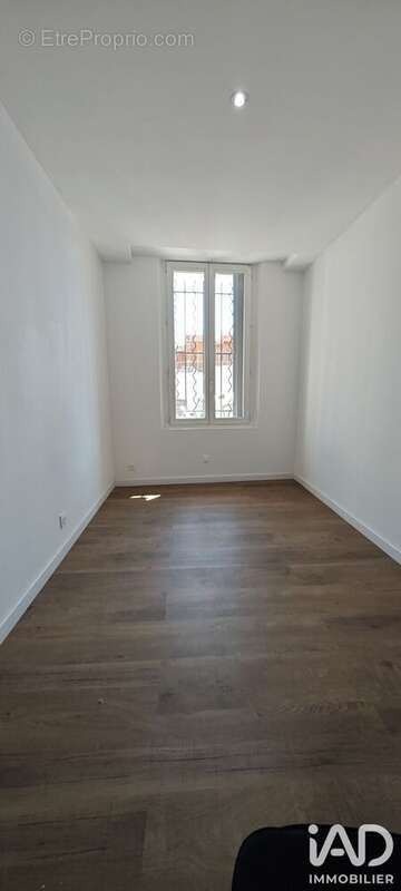 Appartement 33 m² à Nimes  - photo 2