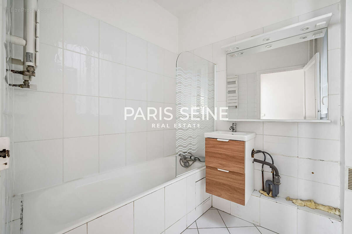 Appartement à PARIS-7E