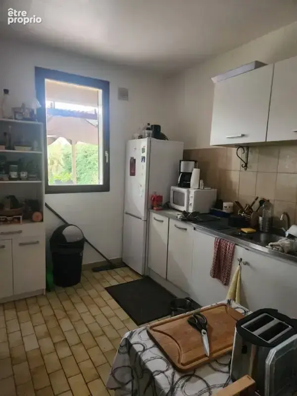 Maison de plain pied, mitoyenne par le garage, à St Etienne les Orgues - photo 5