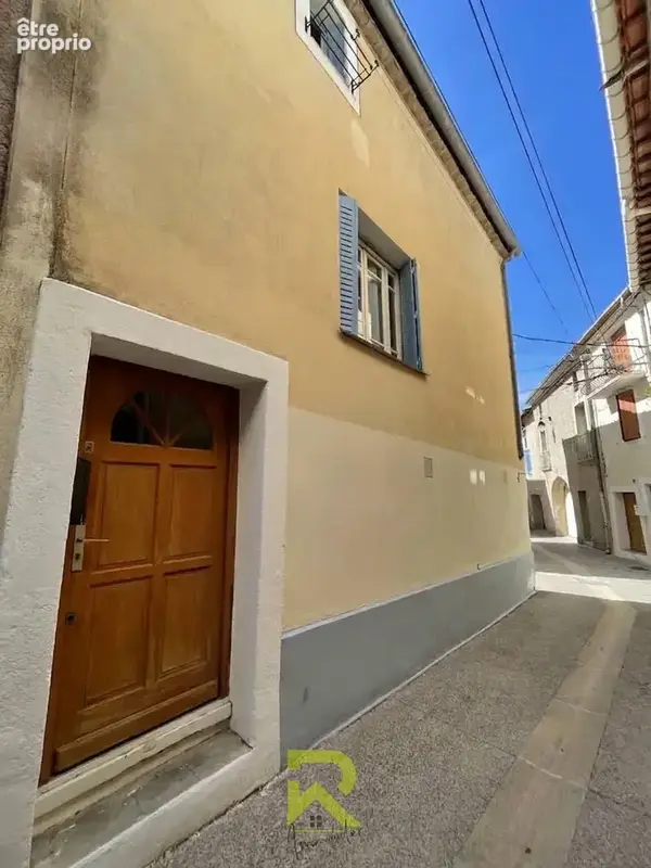 Maison de village avec garage - photo 2