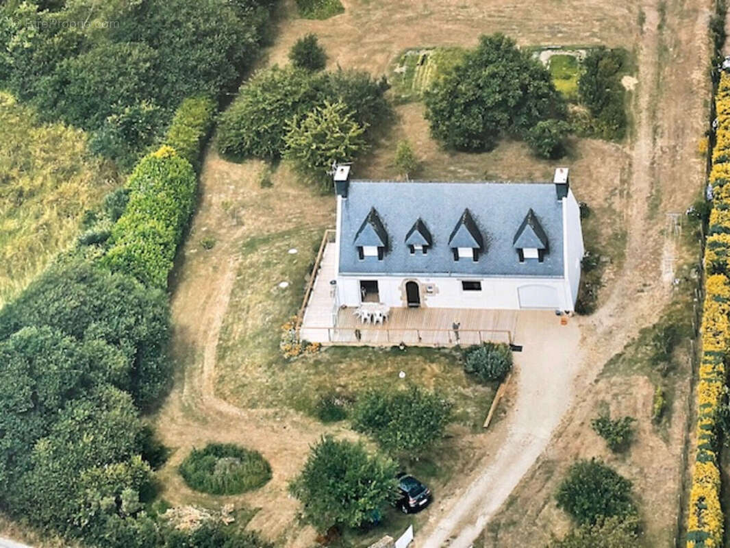 Maison  6 pièce(s) - photo 2