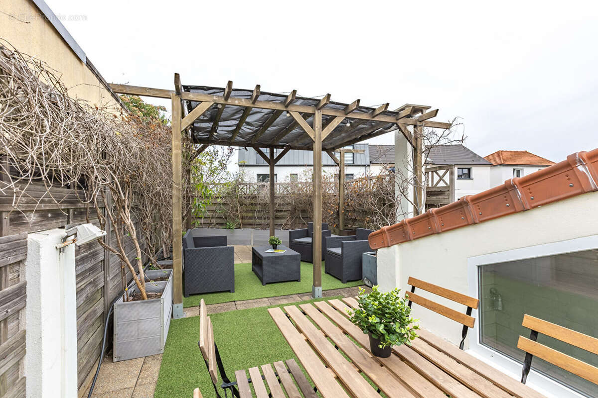 Maison à NANTERRE