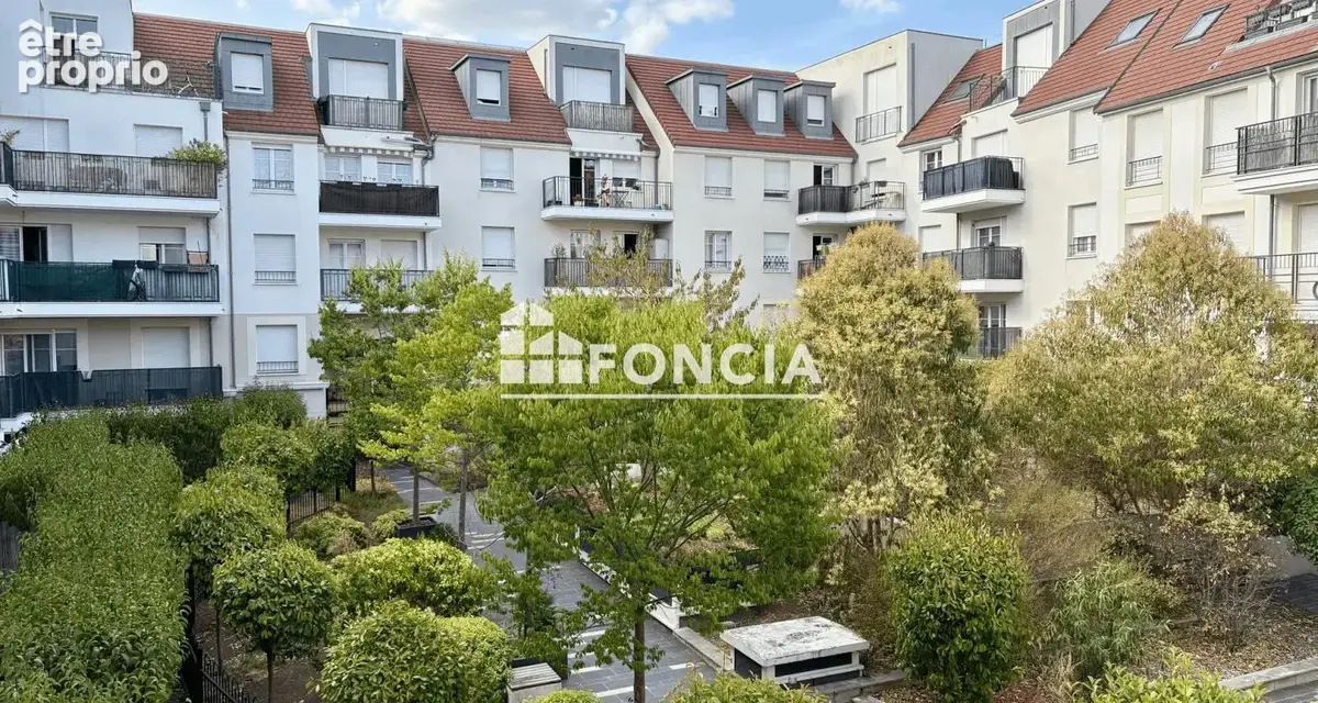 Appartement à HOUILLES