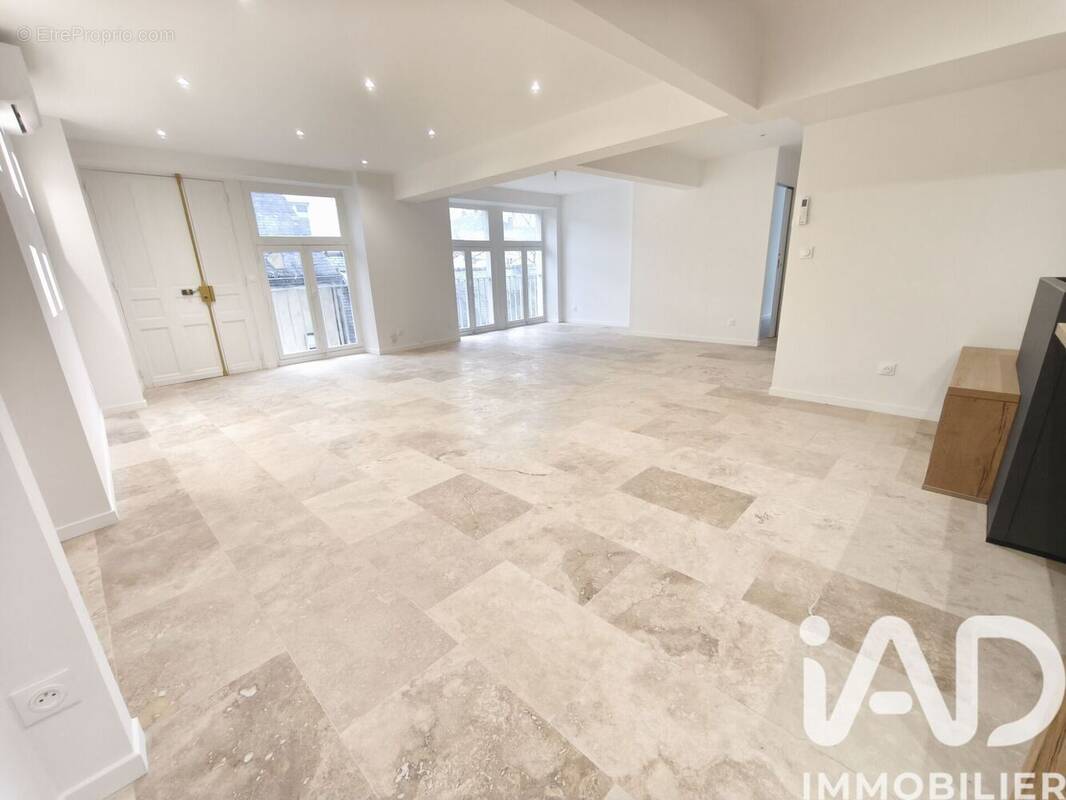 Photo 1 - Appartement à LAVAL