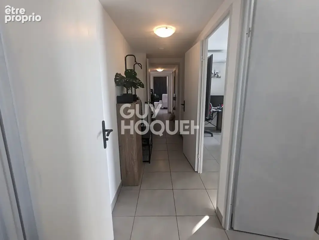 Appartement T3 Près d'Arènes 65 m2 + double terrasse + garage - photo 14