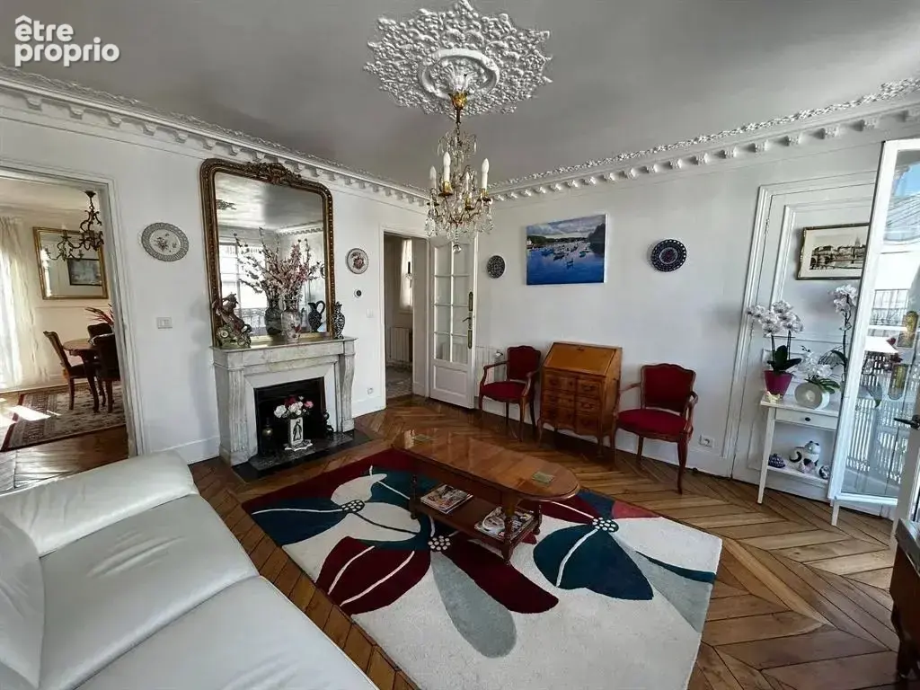 Appartement 4 pièces 79 m² à vendre à Paris-11e (75011) - photo 2