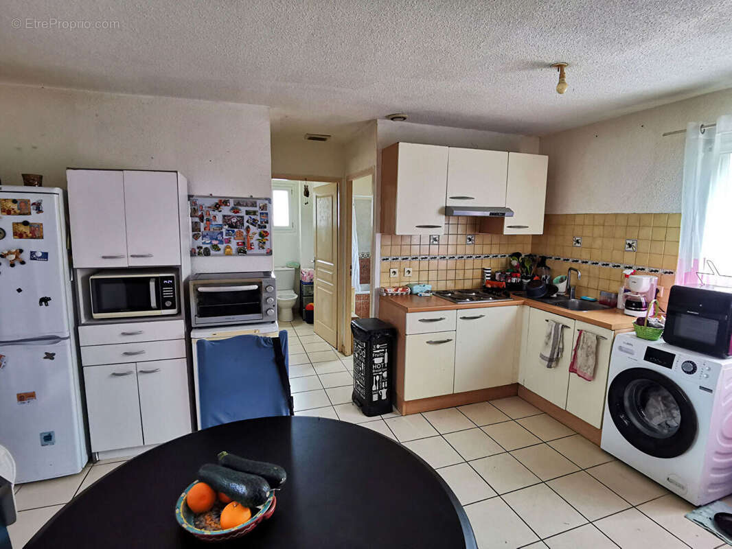 Appartement à SAINT-LAURENT-DE-LA-SALANQUE