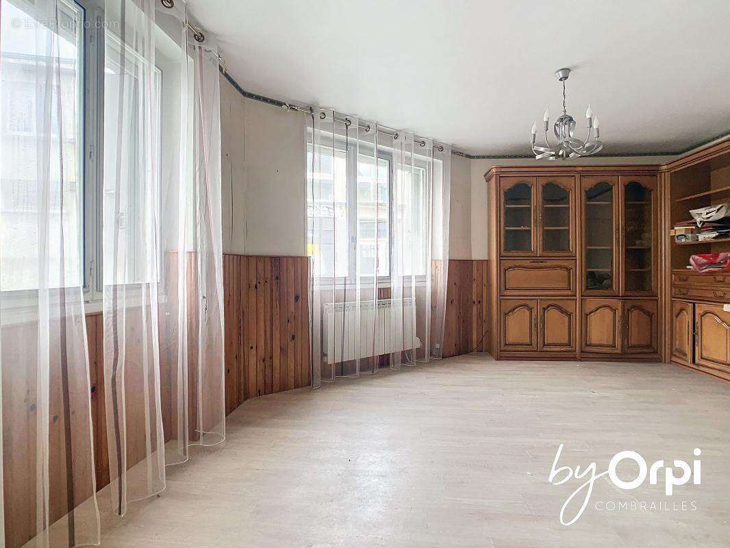 Maison à SAINT-GERVAIS-D&#039;AUVERGNE