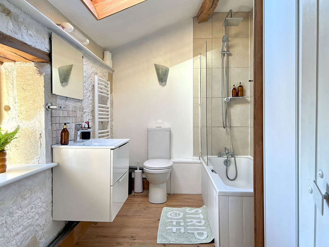 Maison à SAINT-PRIVAT-DES-PRES