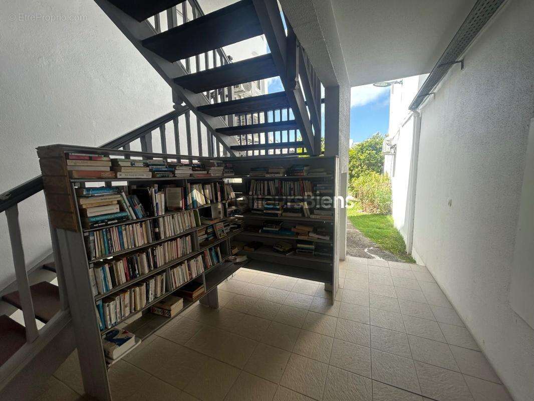 Appartement en duplex vue sur le golf, à rénover - photo 8