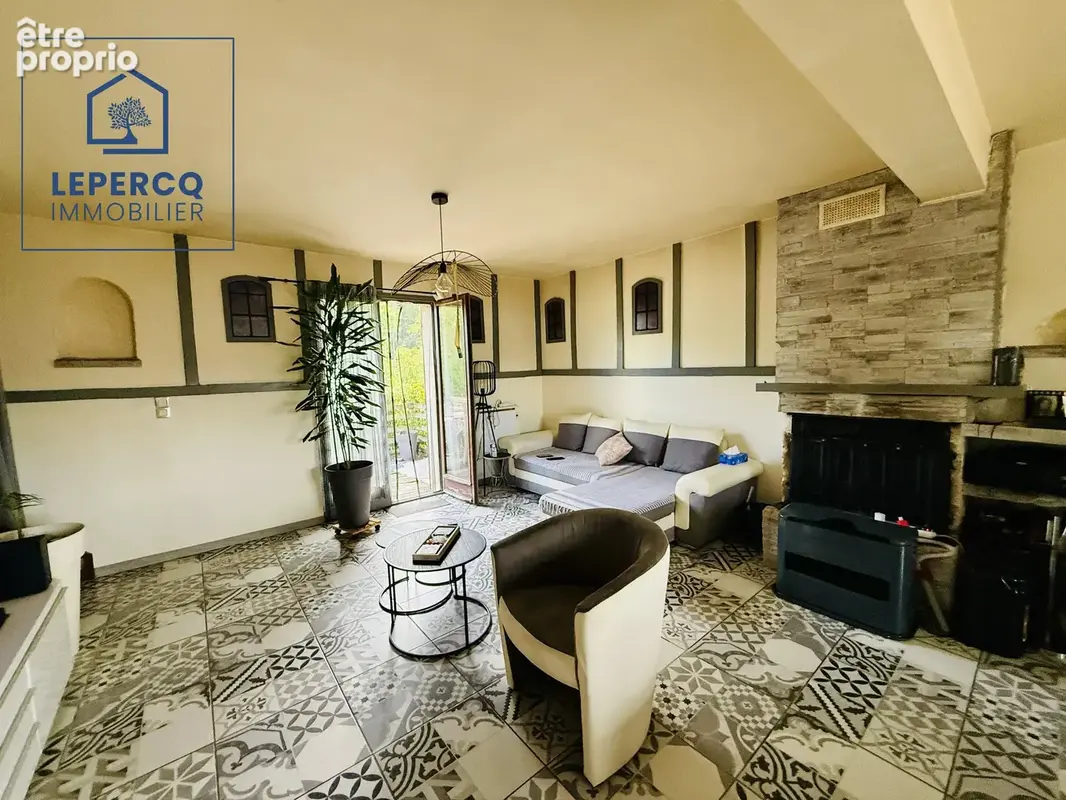 Maison 5 pièces 82 m² - photo 2