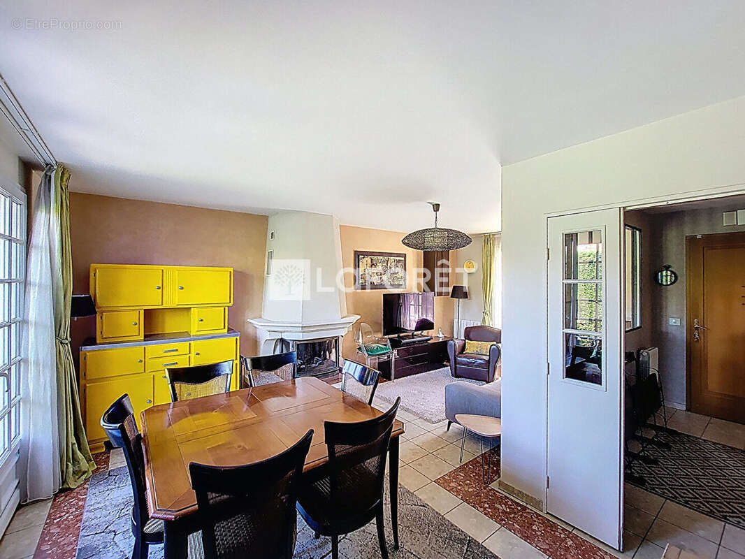 Maison à VERNEUIL-SUR-SEINE