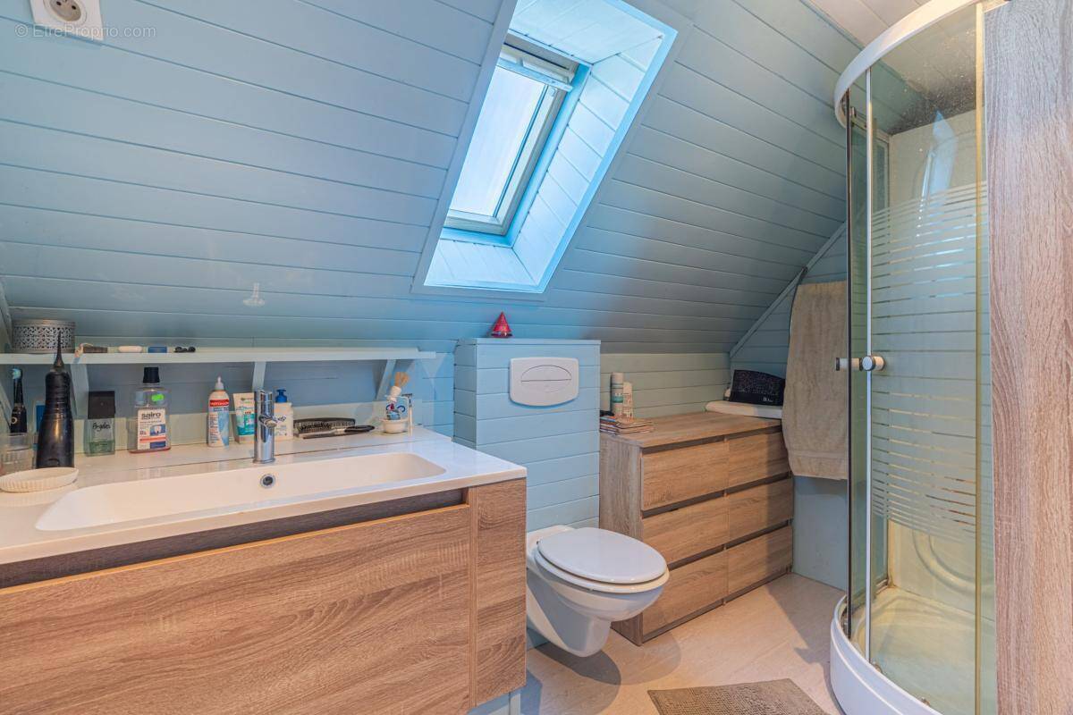 Maison à CHATEAUPONSAC