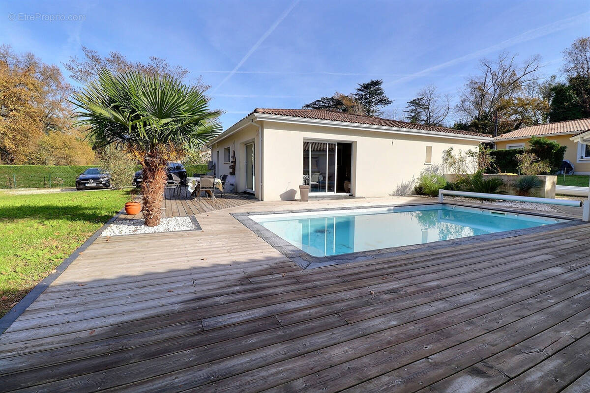 Maison à SAINT-LOUBES