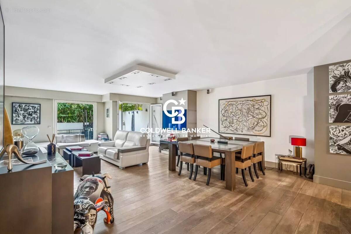 Appartement à SURESNES