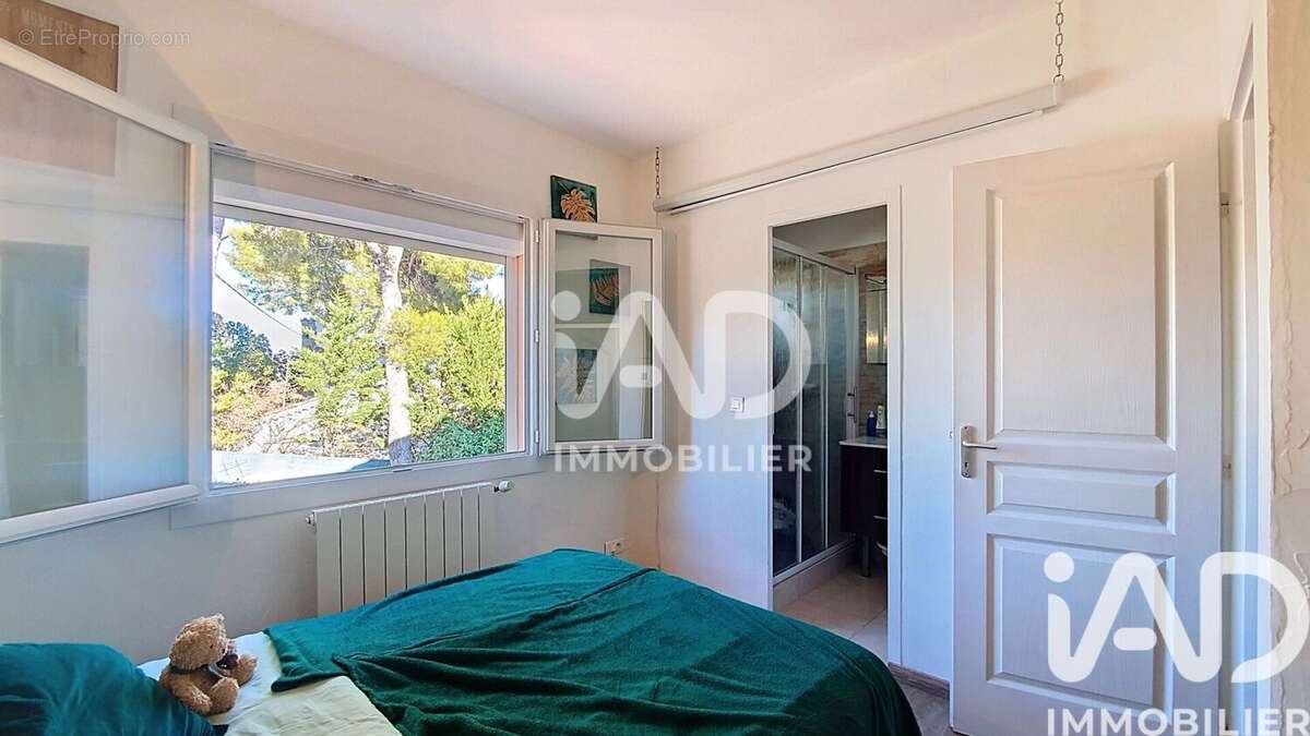 Photo 3 - Maison à ROQUEBRUNE-SUR-ARGENS