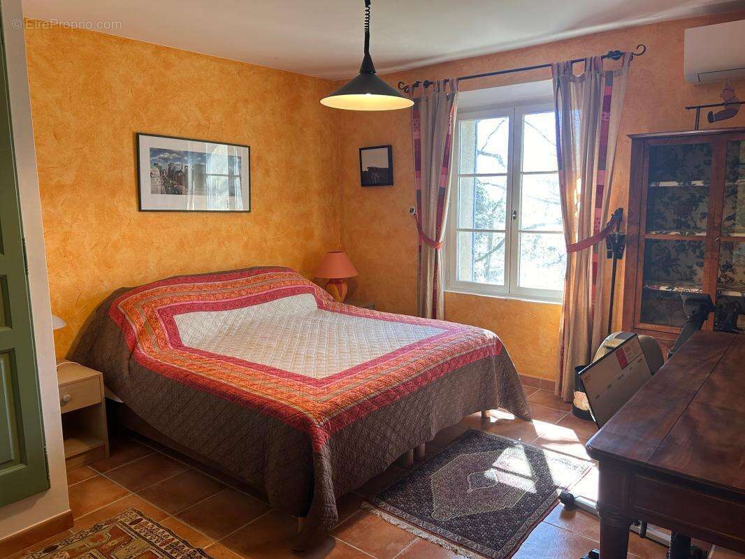 Maison à ENTRECHAUX