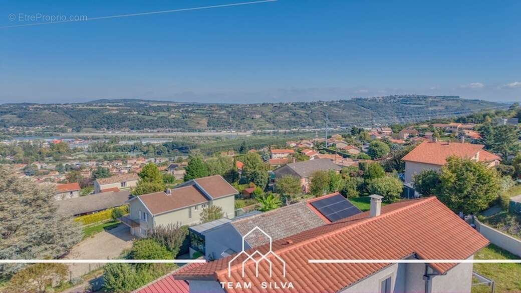 Maison à LOIRE-SUR-RHONE