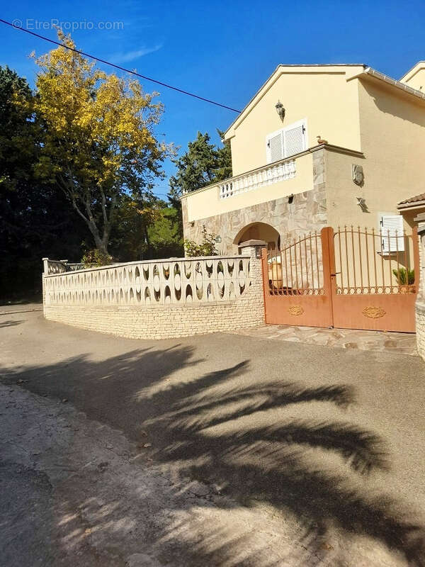 Patrimonio :  : villa avec 5 pièces à vendre - photo 2