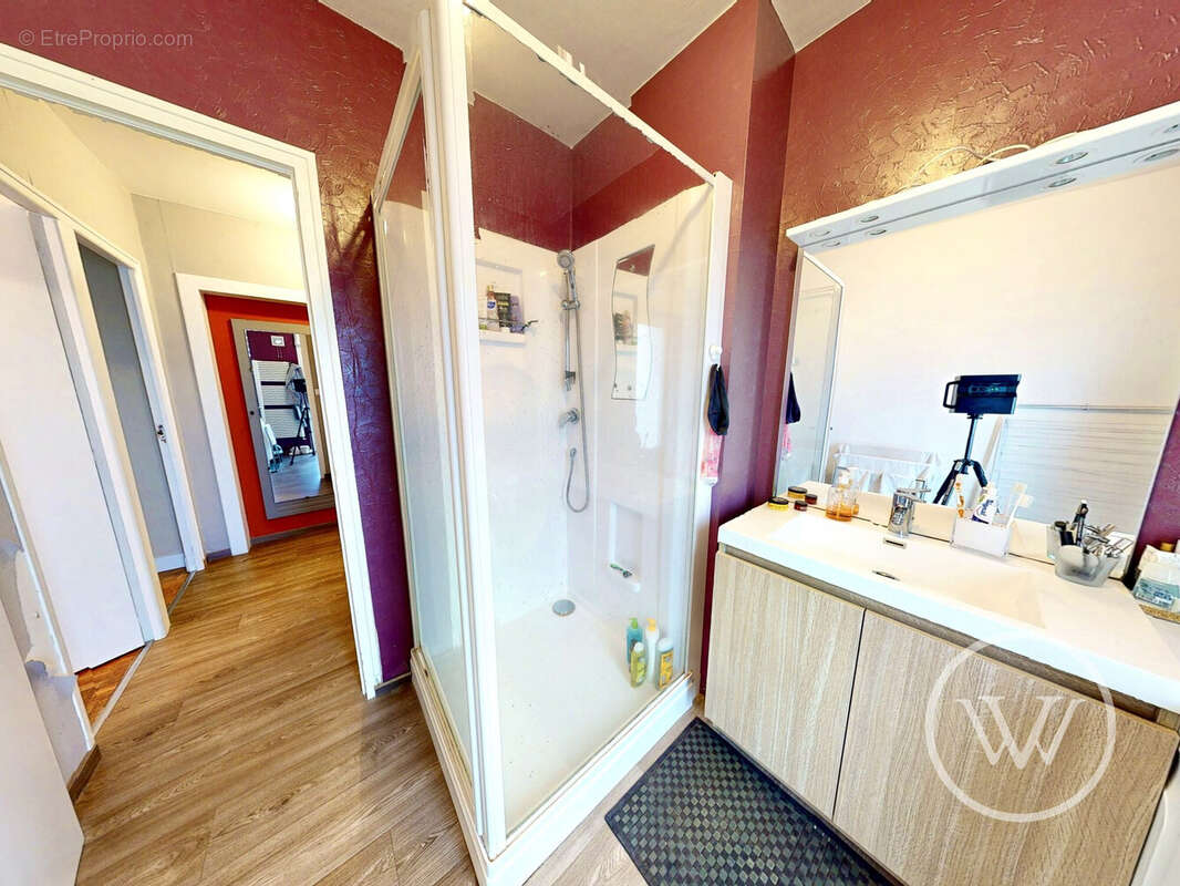 Appartement à GRAY